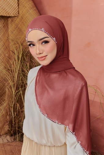 SHASMEEN Beads Long Shawl in Dusty Red